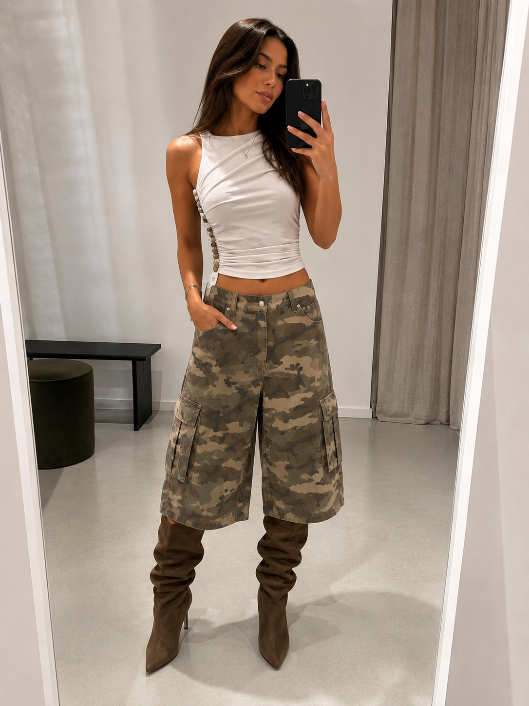 Sophia Jorts - Camouflage