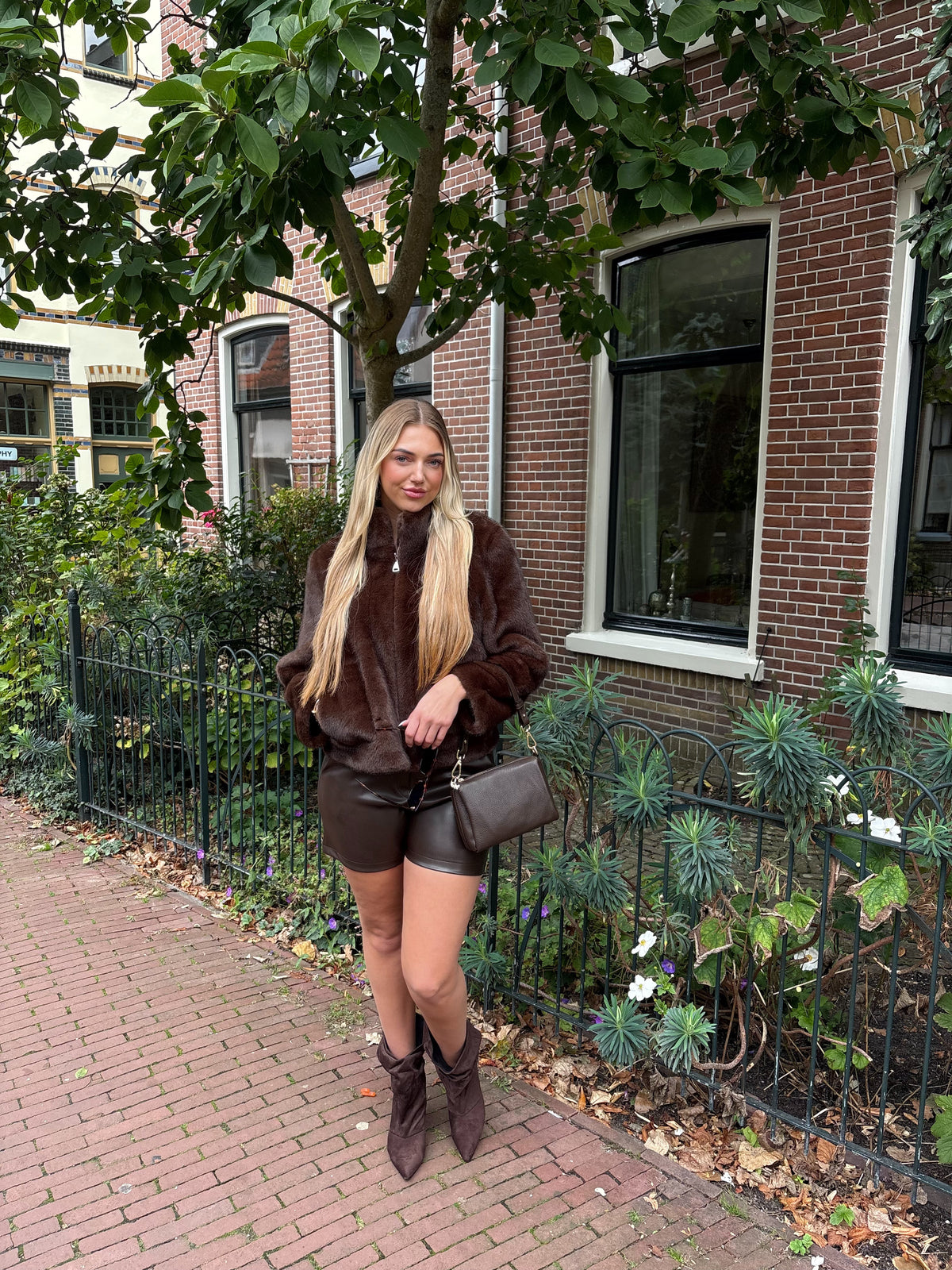 Ziva Leren Short - Bruin