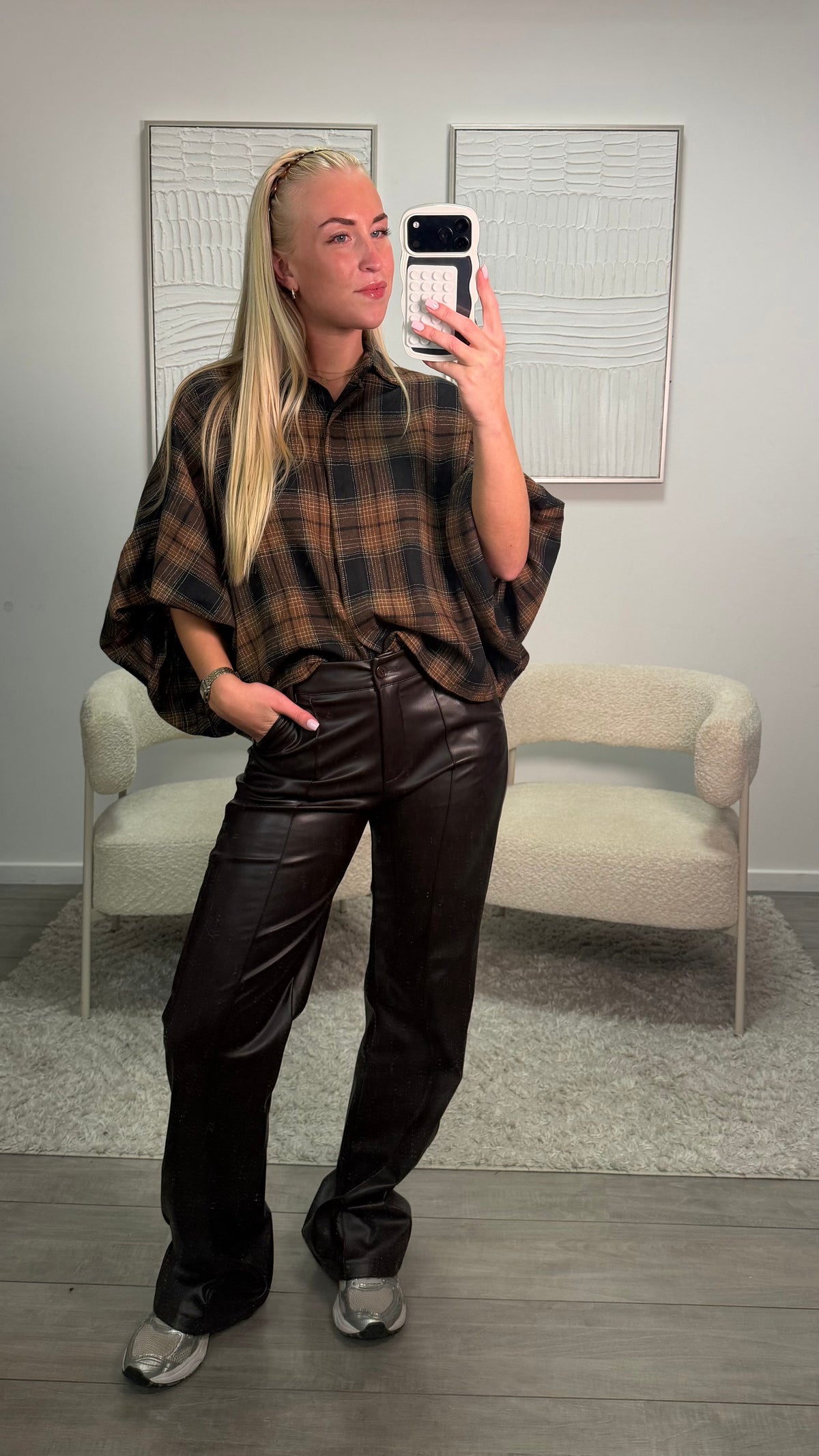 Indy Broek - Bruin