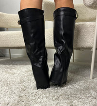 Lara Boots - Black
