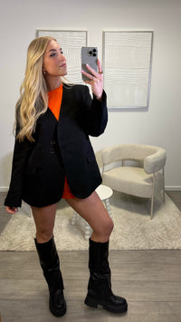 Puck Short - Orange