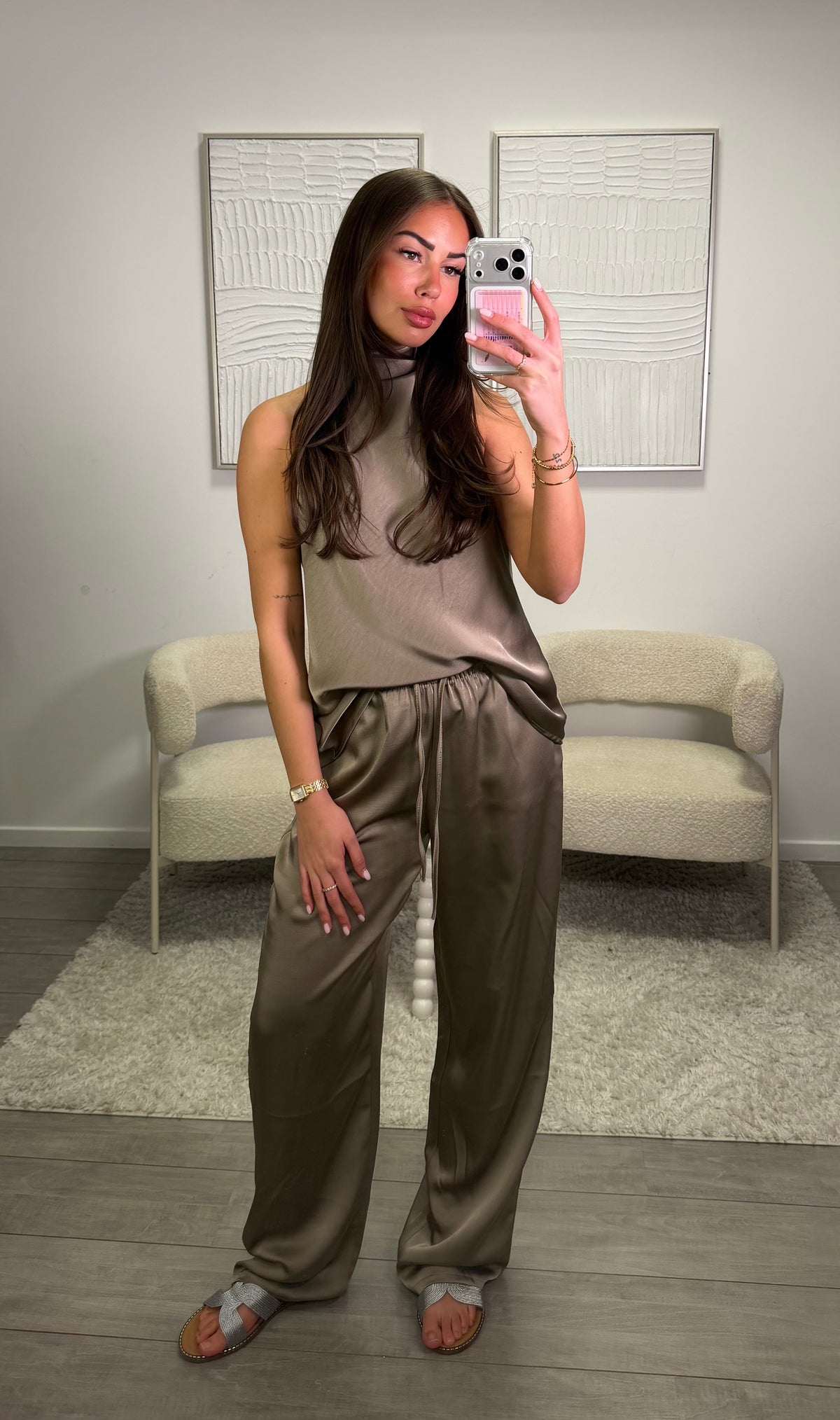 Colette Broek - Taupe