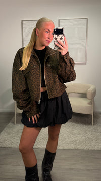 Suzie Jasje - Bruin