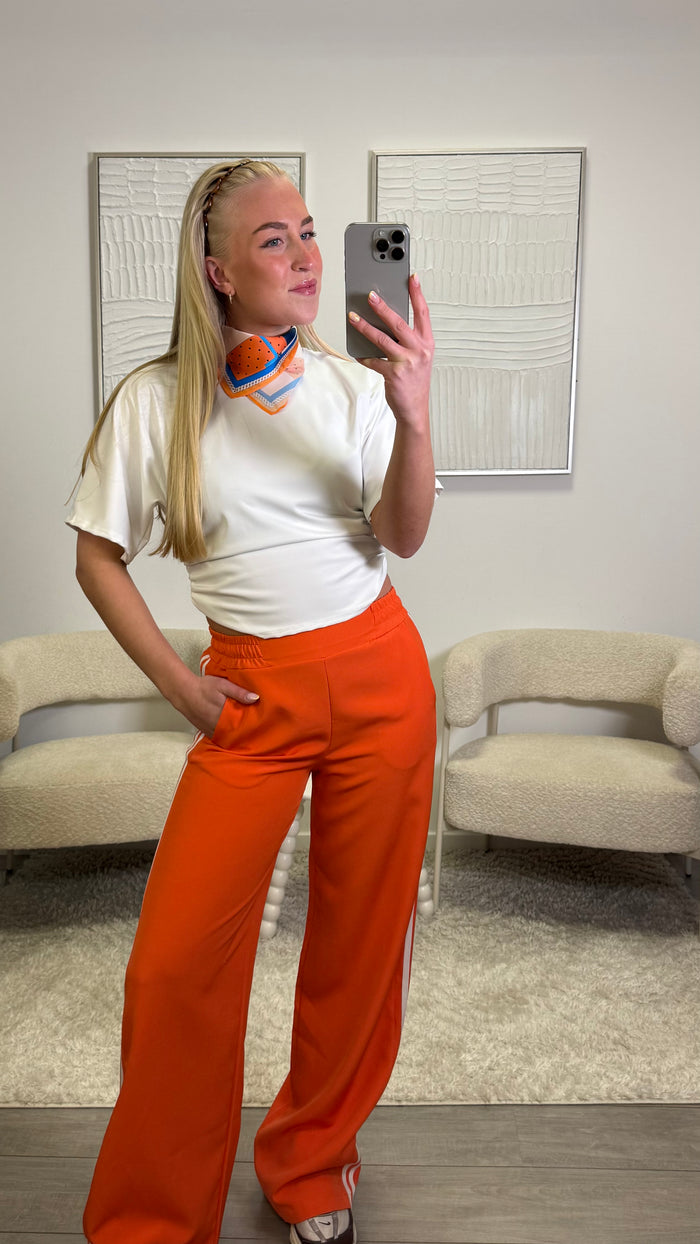 Ella Broek - Oranje
