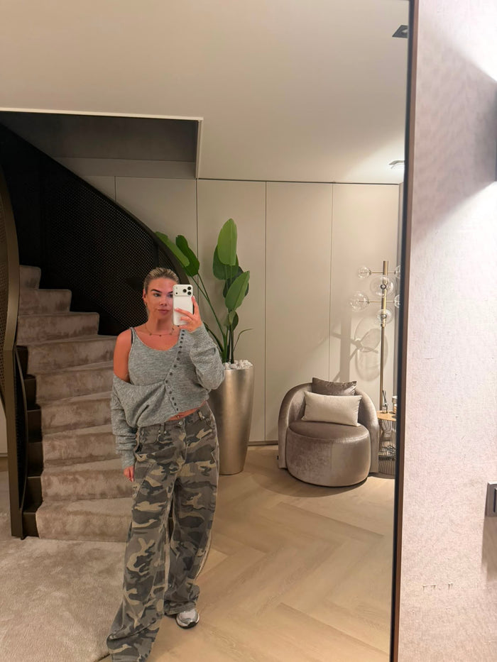 Mandy Broek - Camouflage