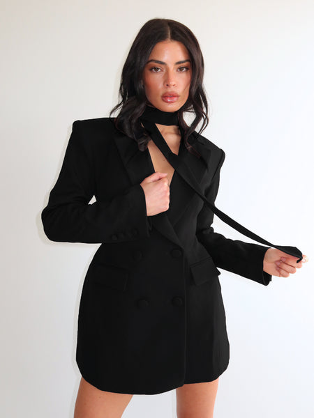 Unique The Label Scarf - Black